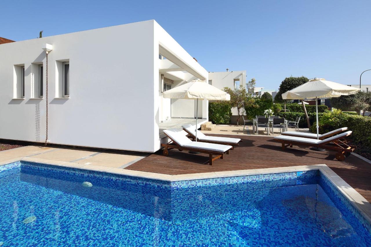 Paradise Cove Luxurious Beach Villas Пафос Екстериор снимка