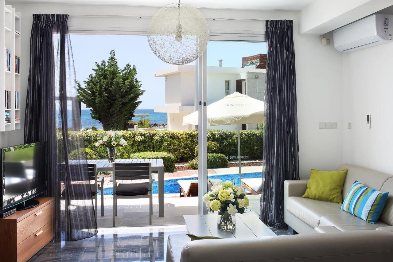 Paradise Cove Luxurious Beach Villas Пафос Екстериор снимка