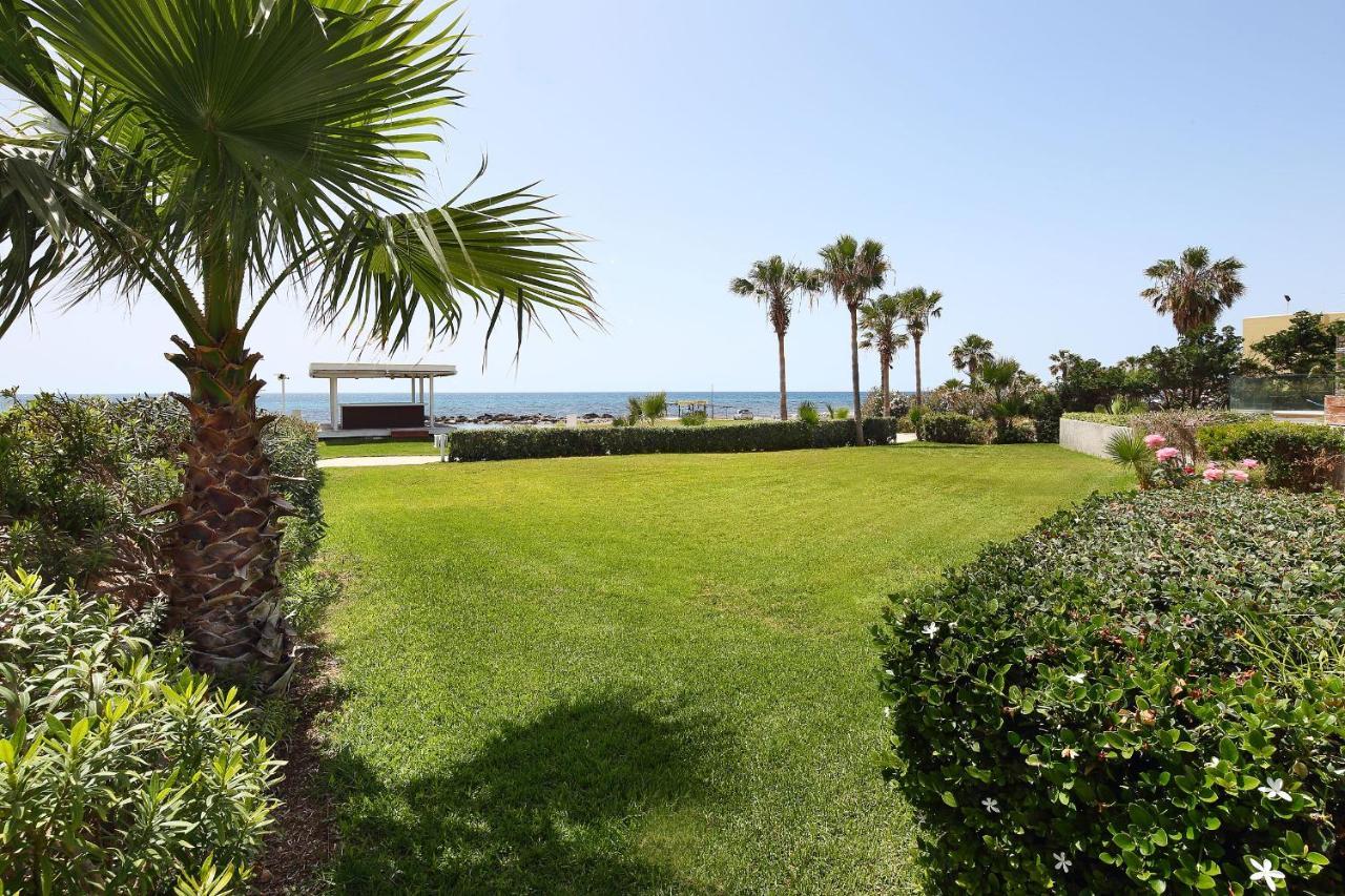 Paradise Cove Luxurious Beach Villas Пафос Екстериор снимка