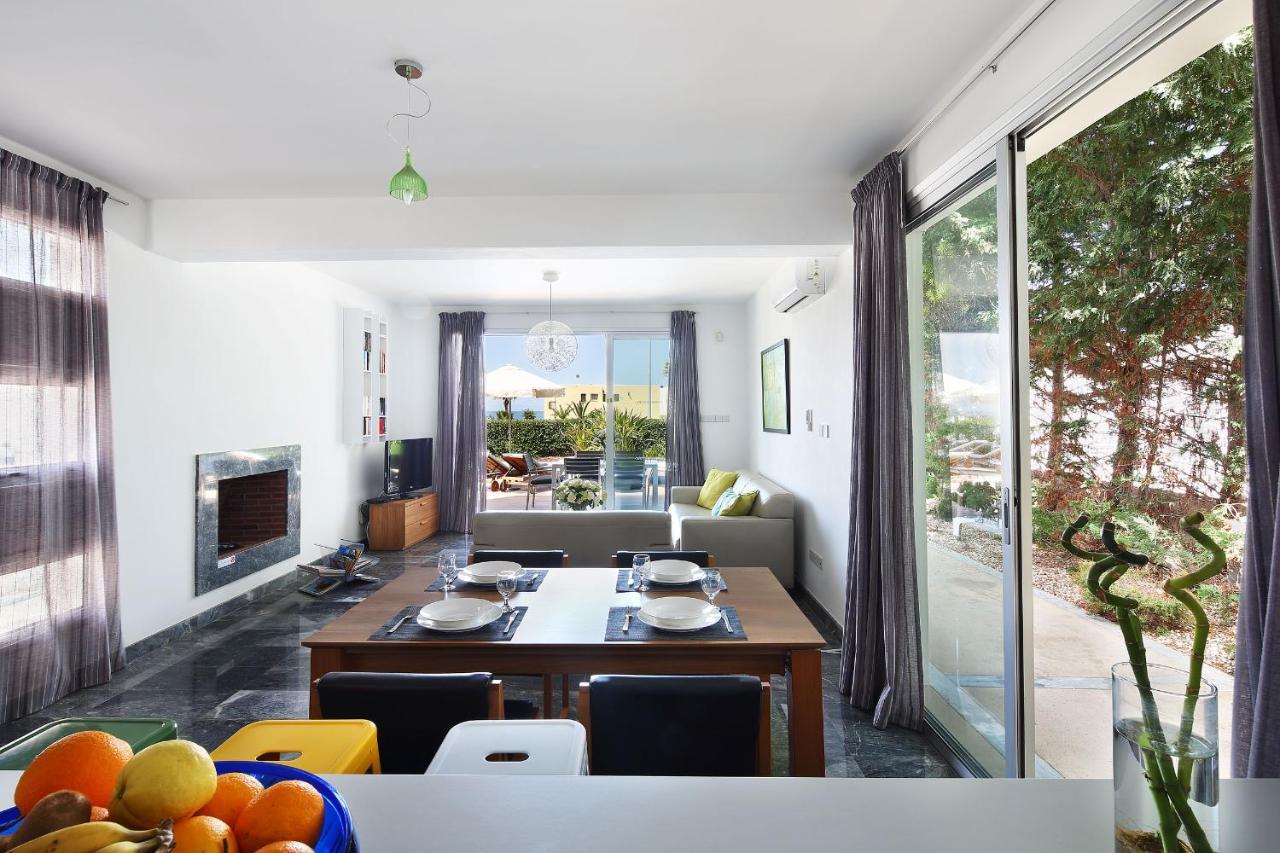 Paradise Cove Luxurious Beach Villas Пафос Екстериор снимка