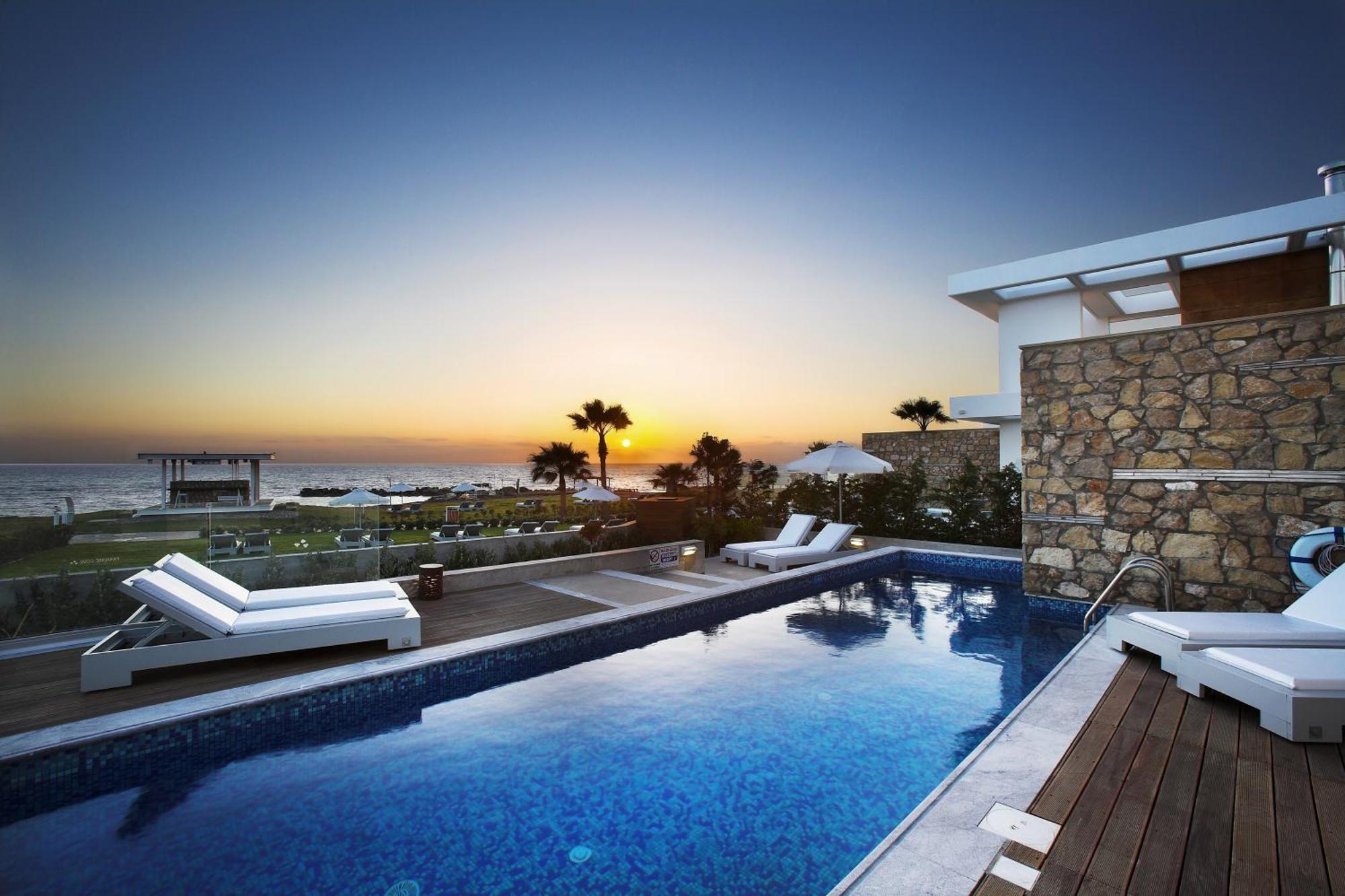Paradise Cove Luxurious Beach Villas Пафос Екстериор снимка
