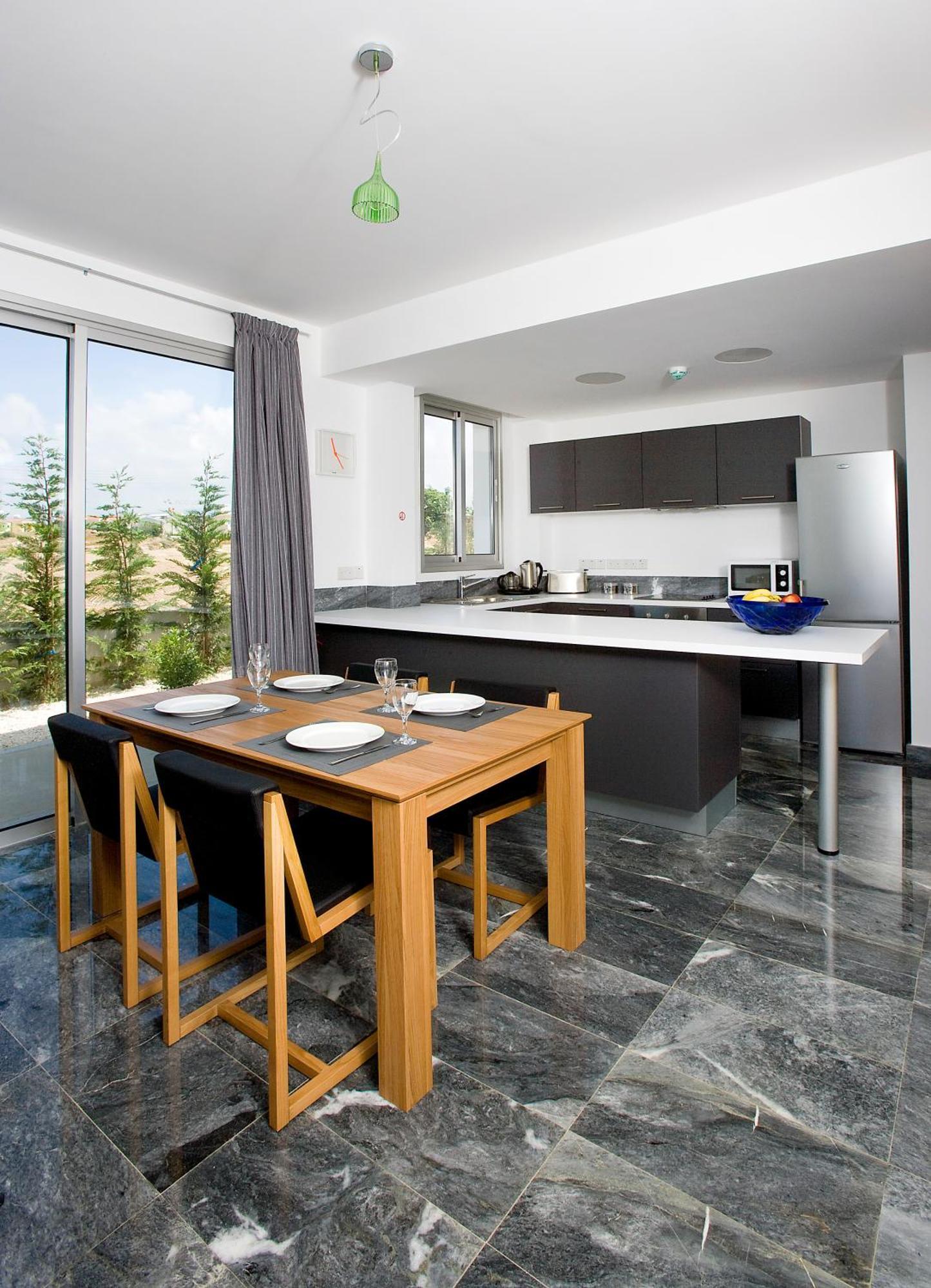 Paradise Cove Luxurious Beach Villas Пафос Екстериор снимка