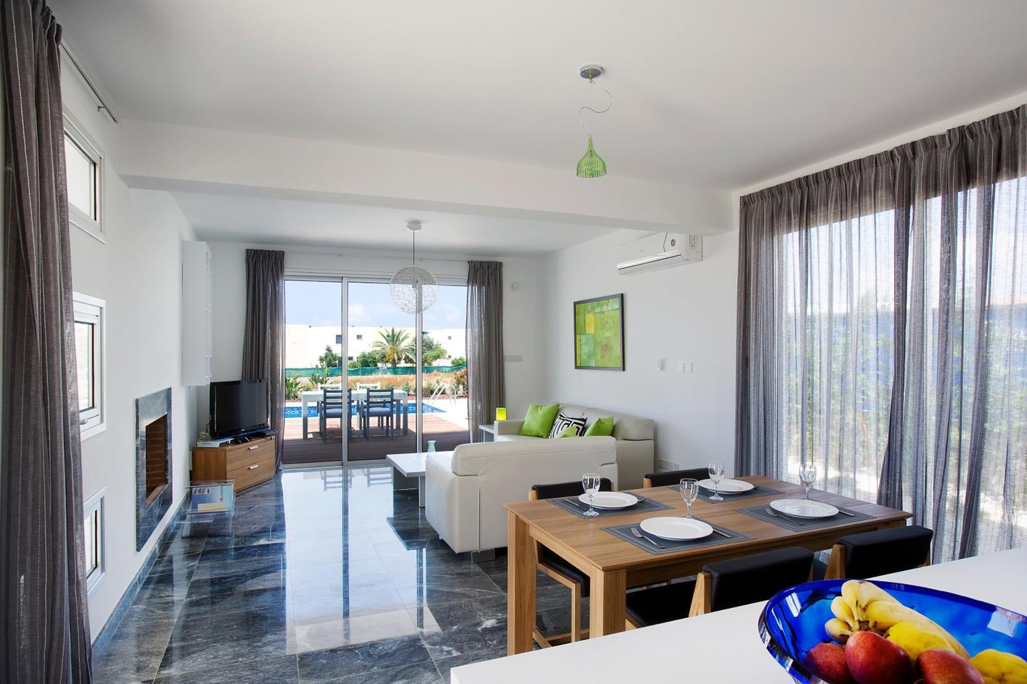 Paradise Cove Luxurious Beach Villas Пафос Екстериор снимка