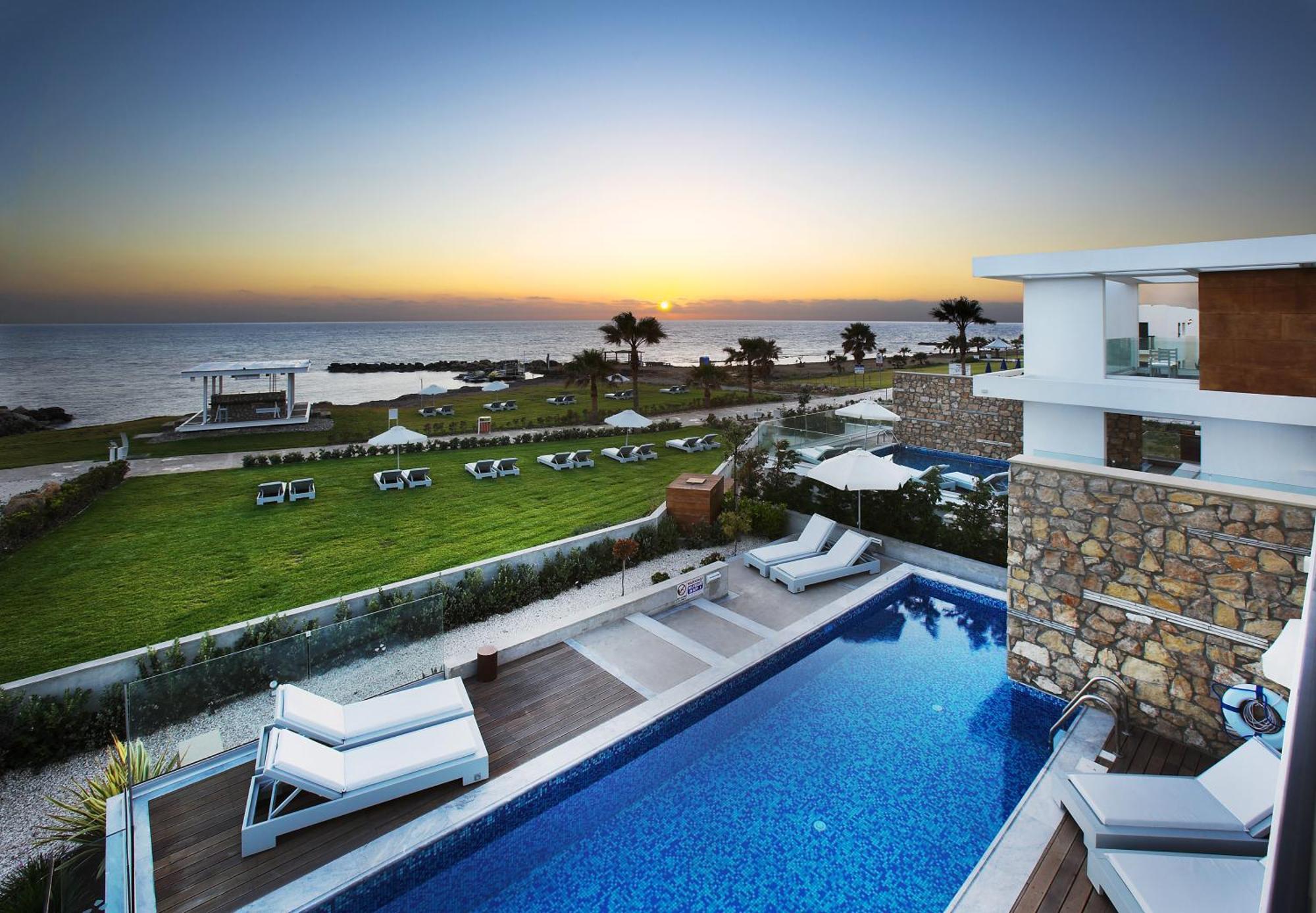 Paradise Cove Luxurious Beach Villas Пафос Екстериор снимка