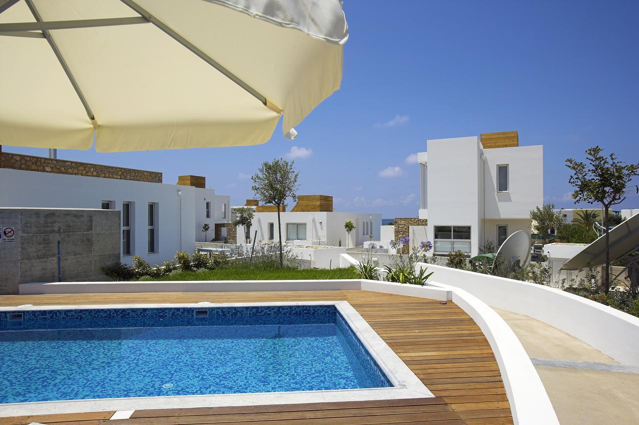 Paradise Cove Luxurious Beach Villas Пафос Екстериор снимка